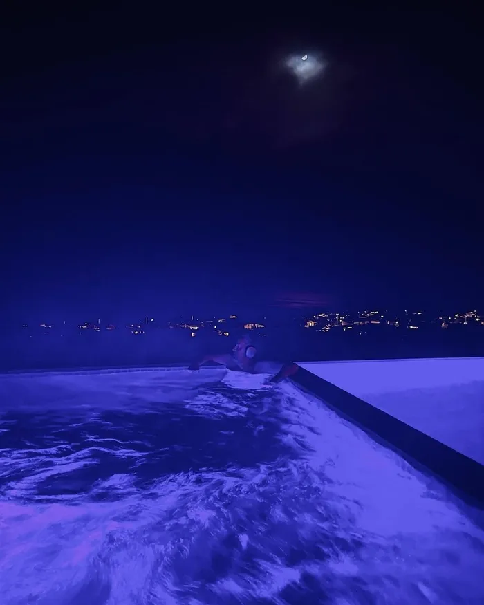 friends-yildizi-matthew-perrynin-olum-sebebi-belli-oldu-abdli-oyuncunun-cansiz-bedeni-jakuzide-bulunmustu-1702719064392.jpg Friends yıldızı Matthew Perry'nin ölüm sebebi belli oldu! ABD’li oyuncunun cansız bedeni jakuzide bulunmuştu-9