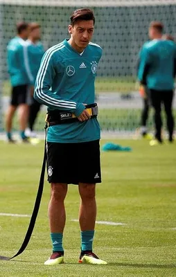 Mesut Özil'in bayram mesajı