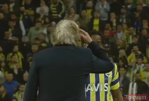 SON DAKİKA FENERBAHÇE HABERLERİ... Fenerbahçe'de Sivasspor karşısında Michy Batshuayi kırmızı kart gördü! Jorge Jesus çılgına döndü! İşte o anlar - 1