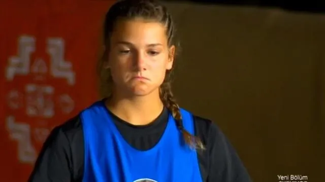 Survivor Nisa 2022 All-Star kadrosundan çıkarıldı eski sevgilisi ve yeni aşkıyla yarışacaktı! Hayranları derbeder oldu-8