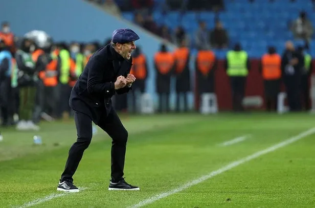 trabzonspor-antalyayi-devirdi-ziraat-turkiye-kupasinda-yari-finale-yukseldi-1646176348567.jpeg Trabzonspor Antalya'yı devirdi! Ziraat Türkiye Kupası'nda yarı finale yükseldi-6