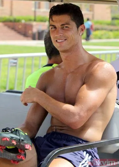 Bu sözler kavga da söylenmez: Ben onun attığı golü antrenmanda canım sıkıldıkça atıyorum - 32