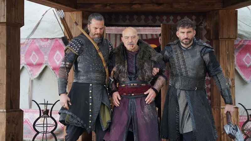 kurulus-osmanin-149-bolumu-nefes-kesecek-osman-bey-gayri-savas-vaktidir-1708421141339.jpg Kuruluş Osman’ın 149. bölümü nefes kesecek! Osman Bey: Gayrı savaş vaktidir!-5
