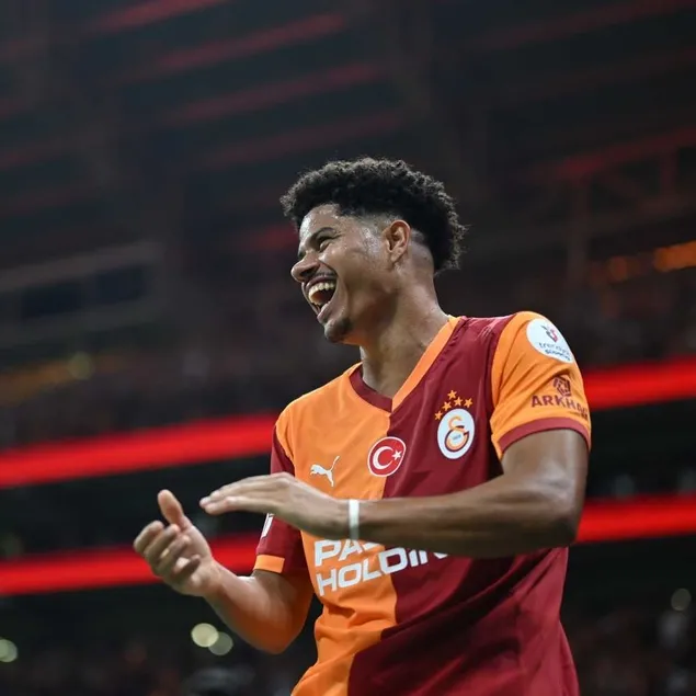 Galatasaray’da Sara’ya Rus kancası!