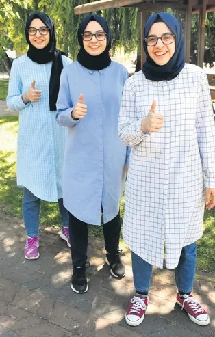 Üçüzler tıp fakültesini kazandı