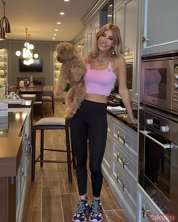 7 yıl Emre Altuğ ile evli kalmıştı! Çağla Şıkel’in 2 oğluyla yaşadığı lüks villa ağızları açık bıraktı - 8