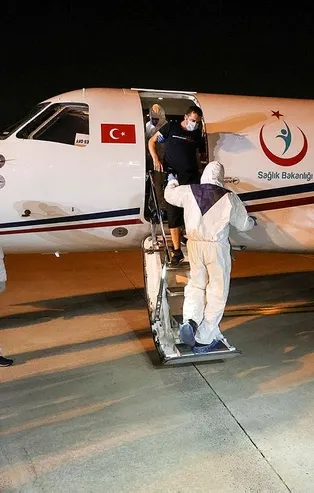 Tanzanya'da koronavirüse yakalanan 3 Türk hava ambulansıyla Türkiye'ye getirildi