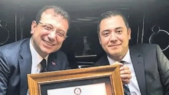 Reklam panolarıyla İstanbul'u soydular!