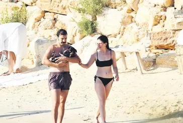 Naz Çağla Irmak ve sevgilisi Özgür Cem Tuğluk Çeşme'de