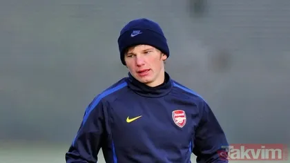 Andrey Arshavin’in Arsenal transferi kar yağışı ve son dakika işlemleri nedeniyle uzun süre belirsiz kaldı.