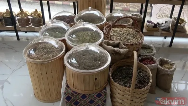 Doğal Ürünlerle Güçlenen İş Modeli Tarlasında Yetiştirdiği Bitkilerden Elde Ettiği Hammaddeleri Kendi Distilasyon Ünitesinde İşleyerek Uçucu Yağlar,...