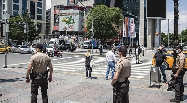 yarin-yasak-var-mi-20-mart-cumartesi-hangi-illerde-sokaga-cikma-yasagi-var-1616163035916.jpg Hafta sonu hangi illerde yasak var? 27-28 Mart Cumartesi-Pazar sokağa çıkma yasağı var mı?-5