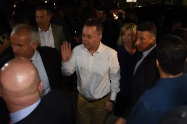 Son dakika: Brunson, ABD Hava Kuvvetleri üssünde!