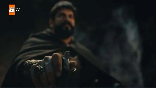 kurulus-osmanin-88-bolumune-damga-vuran-sahne-osman-bey-ve-alpleri-inhisar-kalesinin-fethetti-1648673452081.jpg Kuruluş Osman’ın 88. bölümüne damga vuran sahne: Osman Bey ve Alpleri İnhisar Kalesi’nin fethetti!-4