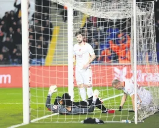 Kaleci Cenk Gönen’in boşu yok!