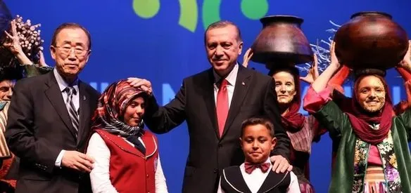 Türkiye, tarihte ilk kez düzenlenen Dünya İnsani Zirvesi'nde 55'e yakın devlet ve hükümet başkanına ev sahipliği yaptı