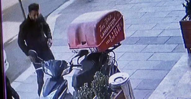 Avcılar’da motosiklet hırsızlığı kamerada! ’Helal para bulunacağına inanıyoruz’