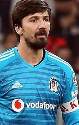 Flaş iddia: Tolga Zengin Galatasaray'a!