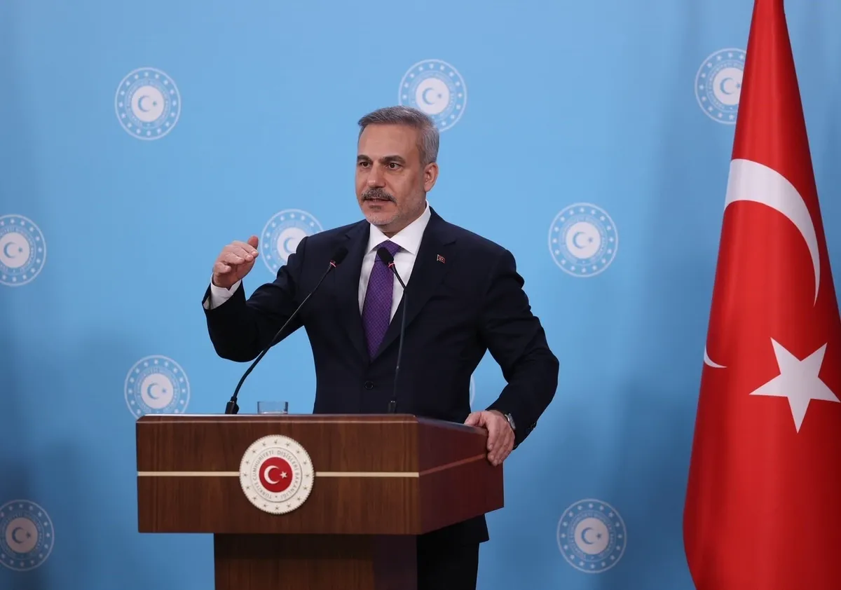 bakan-fidandan-netanyahuya-tepki-politikasi-kaosu-destekliyor-1782914767827.jpeg