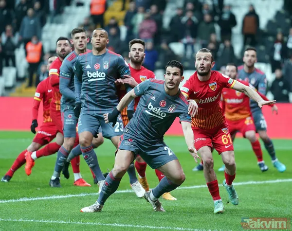 Beşiktaş taraftarını çıldırtan performans! Michy Batshuayi hedef oldu - 16