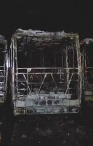 Tekirdağ'da 3 halk otobüsü kül oldu!