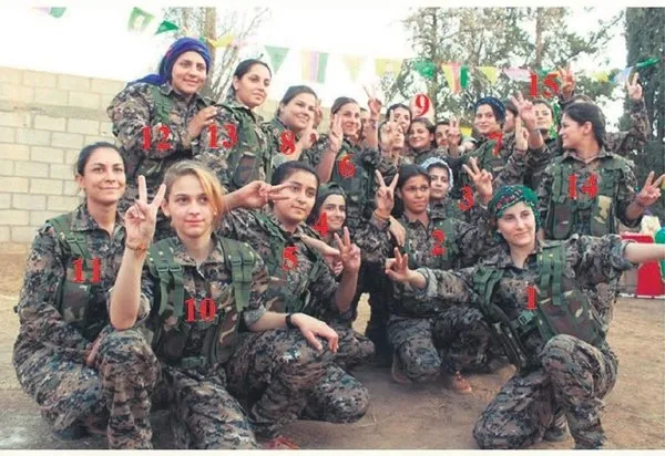 Fotoğraftaki teröristlerin hepsi öldürüldü-3
