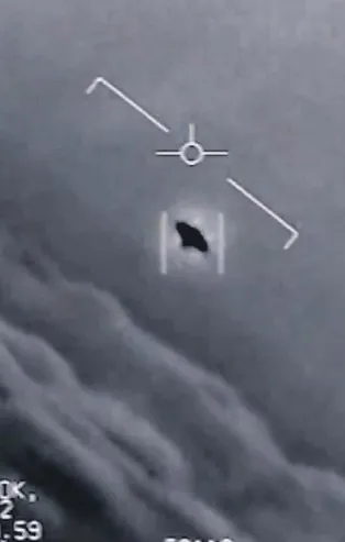 ABD Savunma Bakanlığı, ilk kez UFO görüntülerini yayınladı