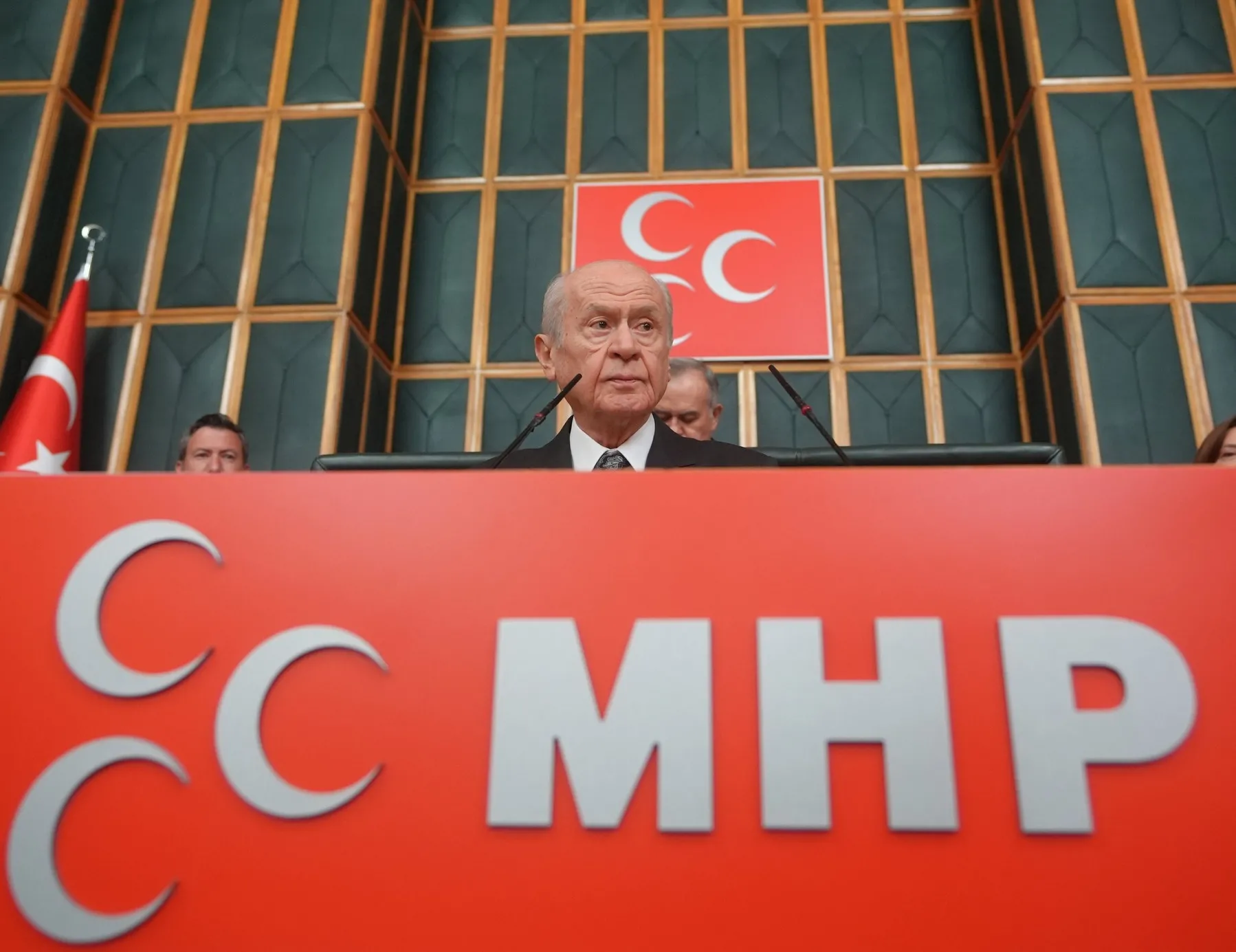 Bahçeli’den CHP’deki paralel yapıya Terörsüz Türkiye ve sokak uyarısı: Toplumsal olaylara zemin hazırlama girişimlerini çok tehlikeli buluyoruz