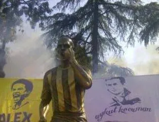 Alex'in heykeli açıldı