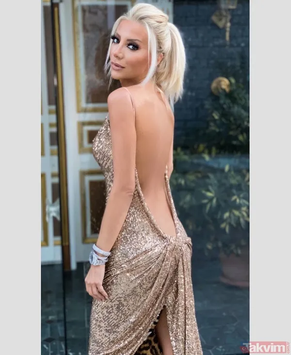 Gülşah Saraçoğlu sütyenli pozundan sonra bu kez de bornozlu 'hazırım' Eski haliyle olay yaratan Gülşah Saraçoğlu... - 3