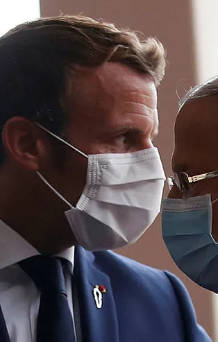 Fransa Cumhurbaşkanı Macron'a büyük şok! Macron ile görüştükten 2 gün sonra koronavirüse yakalandı!