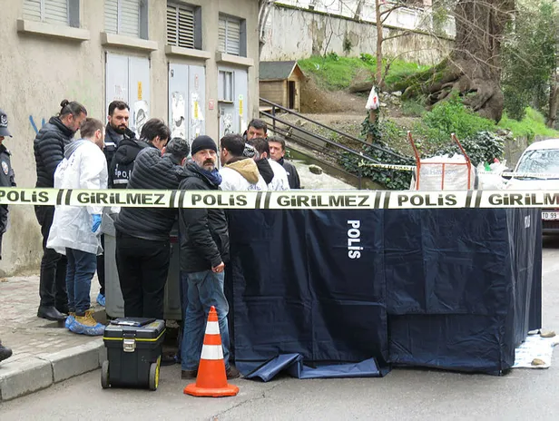 Kadıköy'de vahşet! Çöp konteynerinde kadın bacakları bulundu-3