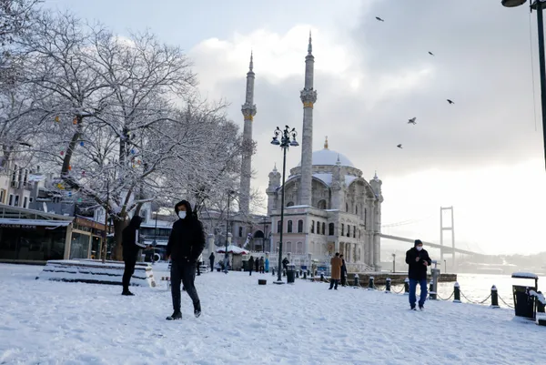 son-dakika-istabulda-kar-yagacak-mi-istanbulda-kar-yagisi-tekrar-basladi-19-ocak-hava-durumu-1611053976415.jpg SON DAKİKA: İstabul'da kar yağacak mı? İstanbul'da kar yağışı tekrar başladı! 19 Ocak hava durumu-8