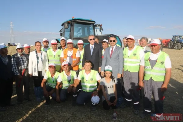 Başkan Erdoğan biçerdöverde buğday hasatı yaptı - 20