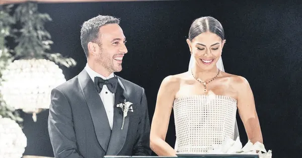Oğuzhan Koç’la evlenen Demet Özdemir'in gelinliğine halı kaydırmaz benzetmesi