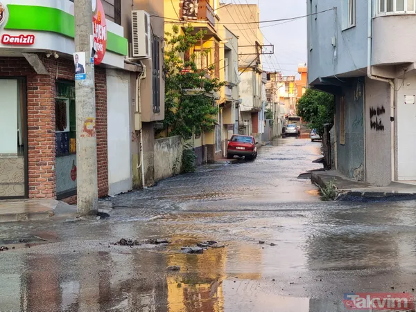 Adana'da su borusu patladı! Asfalt çöktü sokaklar göle döndü - 18
