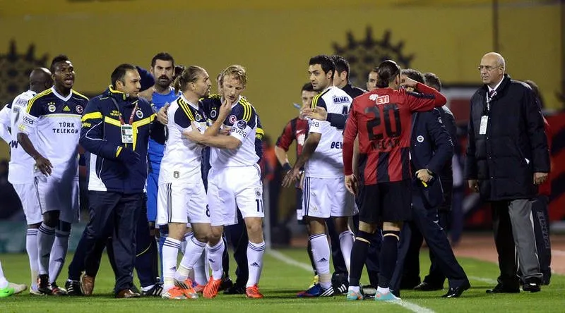 2 lan’a 2 maç ceza