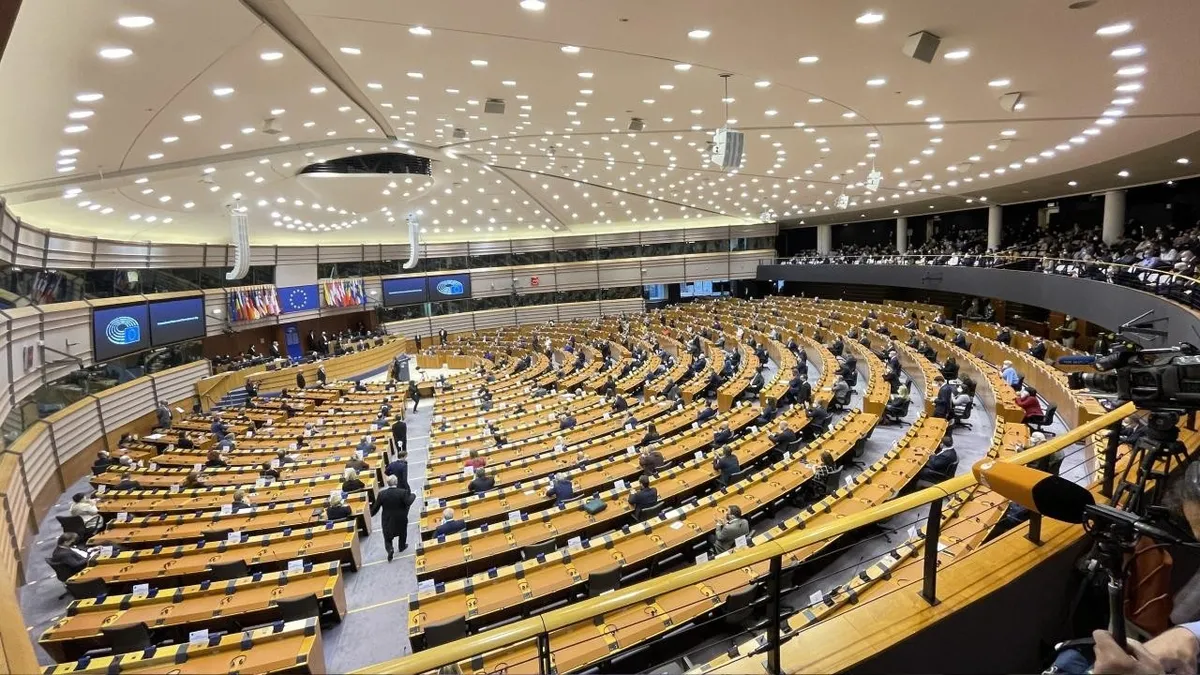 ak-parti-sozcusu-omer-celikten-hadsiz-ap-uyesine-siyasi-yobaz-teshisi-turkiyeye-donuk-bu-bagnaz-dilin-hicbir-h-1781440079103.jpeg AK Parti Sözcüsü Ömer Çelik'ten hadsiz AP üyesine "Siyasi yobaz" teşhisi: Türkiye'ye dönük bu bağnaz dilin hiçbir hükmü yok-2