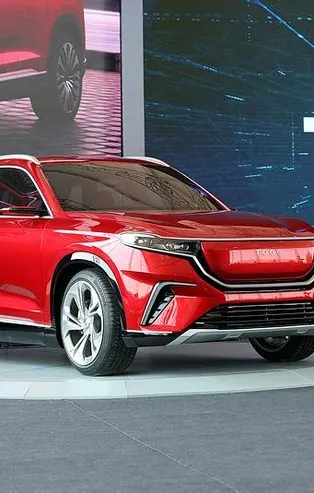 Yerli otomobile yerli pil