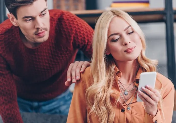 othello-sendromu-belirtileri-neler-neden-olur-othello-sendromu-tedavisi-nedir-1656166563378.jpeg Othello sendromu tedavisi nedir? Othello sendromu belirtileri neler, neden olur?-2