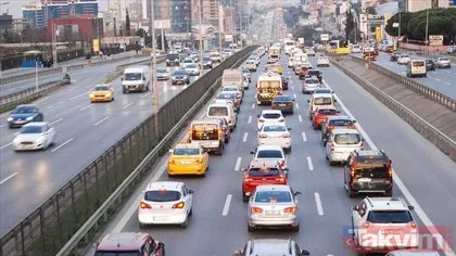 İstanbul’da beklenen yağış başladı trafik yoğunluğu yüzde 90’lara ulaştı