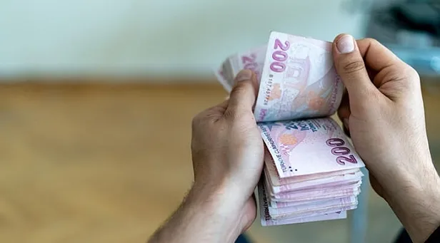 milyonlarca-calisana-kotu-haber-geldi-hesaplarda-gorunce-sasirmayin-maaslar-eksik-1614058127809.jpg Hesaplarda görünce şaşırmayın! Brüt ve net maaşlar eksik... Milyonlarca çalışana kötü haber geldi!-3