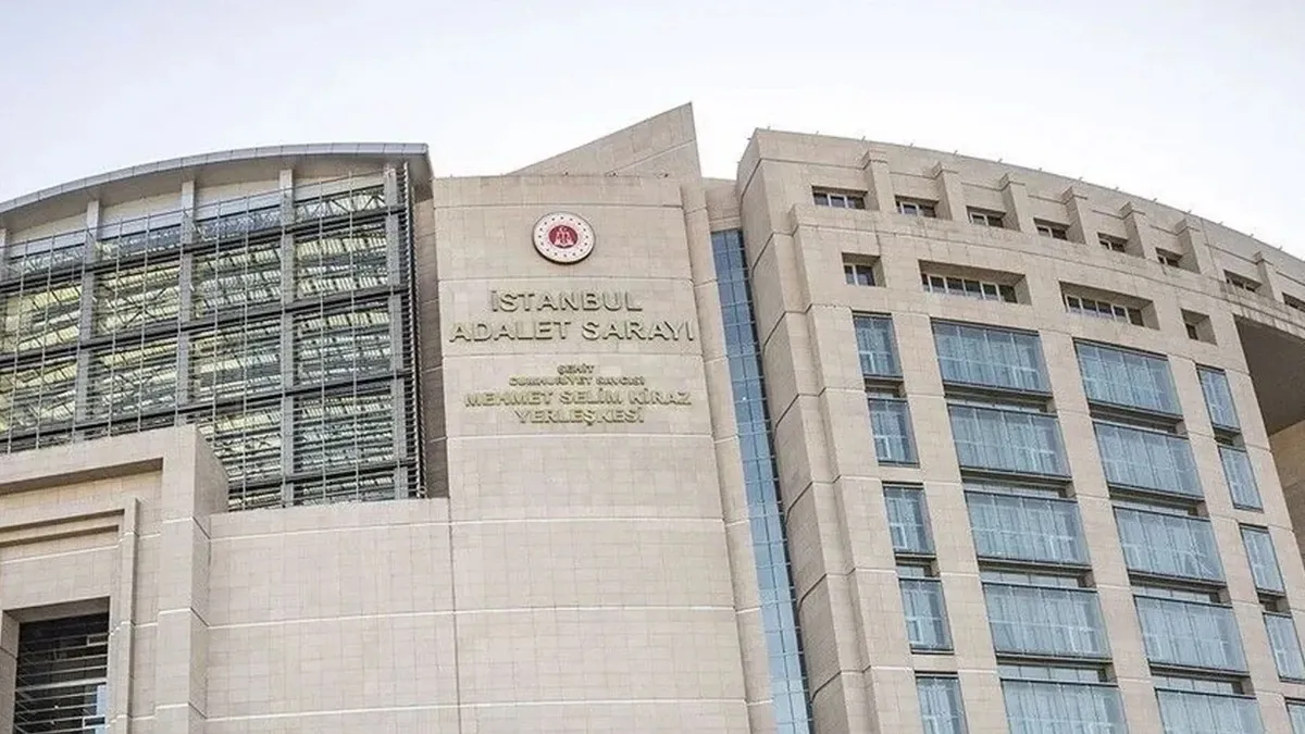 turkiye-sigortanin-eski-genel-muduru-taha-cakmak-yeniden-gozaltina-alindi-1-milyon-dolarlik-para-trafigi-ortay-1792747954983.jpeg Türkiye Sigorta'nın eski genel müdürü Taha Çakmak yeniden gözaltına alındı: 1 milyon dolarlık para trafiği ortaya çıktı-3