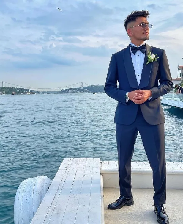 cengiz-under-ve-aleyna-kalaycioglu-aski-belgelendi-fransada-diller-destan-kacamak-tatil-1660070626623.jpeg Cengiz Ünder ve Aleyna Kalaycıoğlu aşkı belgelendi! Fransa'da diller destan kaçamak tatil-5