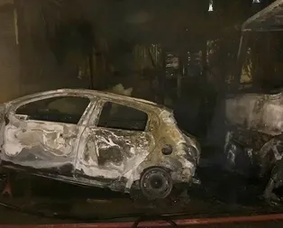 Park halindeki otomobil bir anda alev aldı!