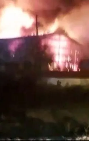 Kocaeli'de fabrika yangını!