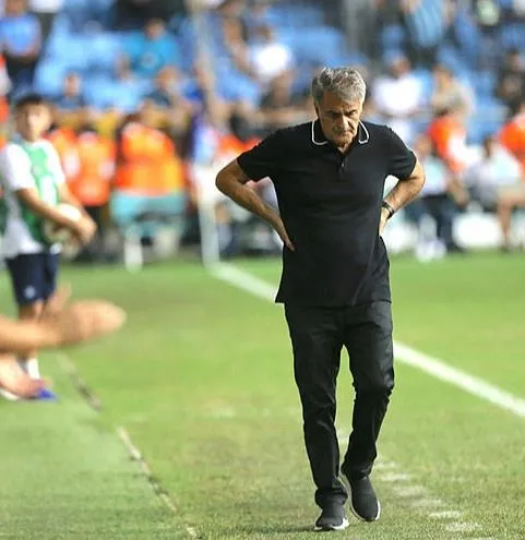 1695852167037.jpeg Şenol Güneş’ten Adana Demirspor maçı sonrası geceye damga vuran sözler! Tribünlerden 'Yönetim istifa' sesleri: İŞte maç boyu yaşanan olaylar-3