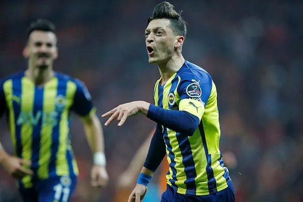 Fenerbahçe ile sözleşmesinin bittiği söylenen Mesut Özil'in menajerinden fesih açıklaması! Hala Fenerbahçe'nin topçusu-11