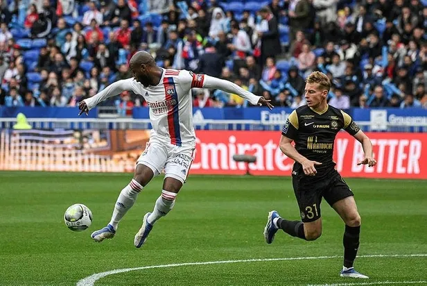 dembele-bombasi-galatasaray-fransiz-yildizin-transferi-icin-harekete-gecti-1666916084361.jpeg Dembele bombası! Galatasaray, Fransız yıldızın transferi için harekete geçti-4