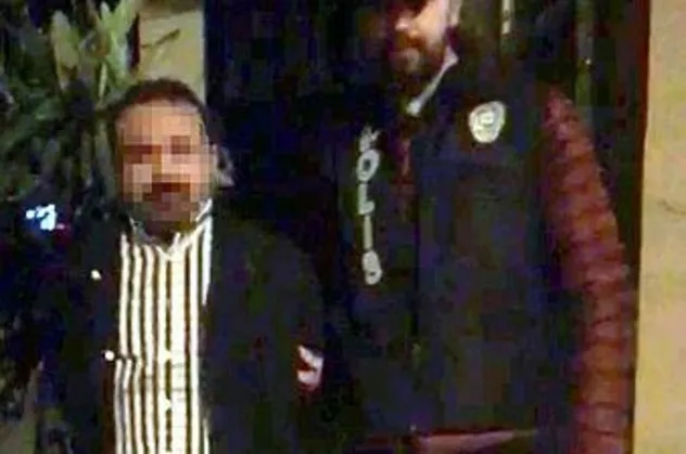 İzmir'de FETÖ'nün hücre evlerine operasyon